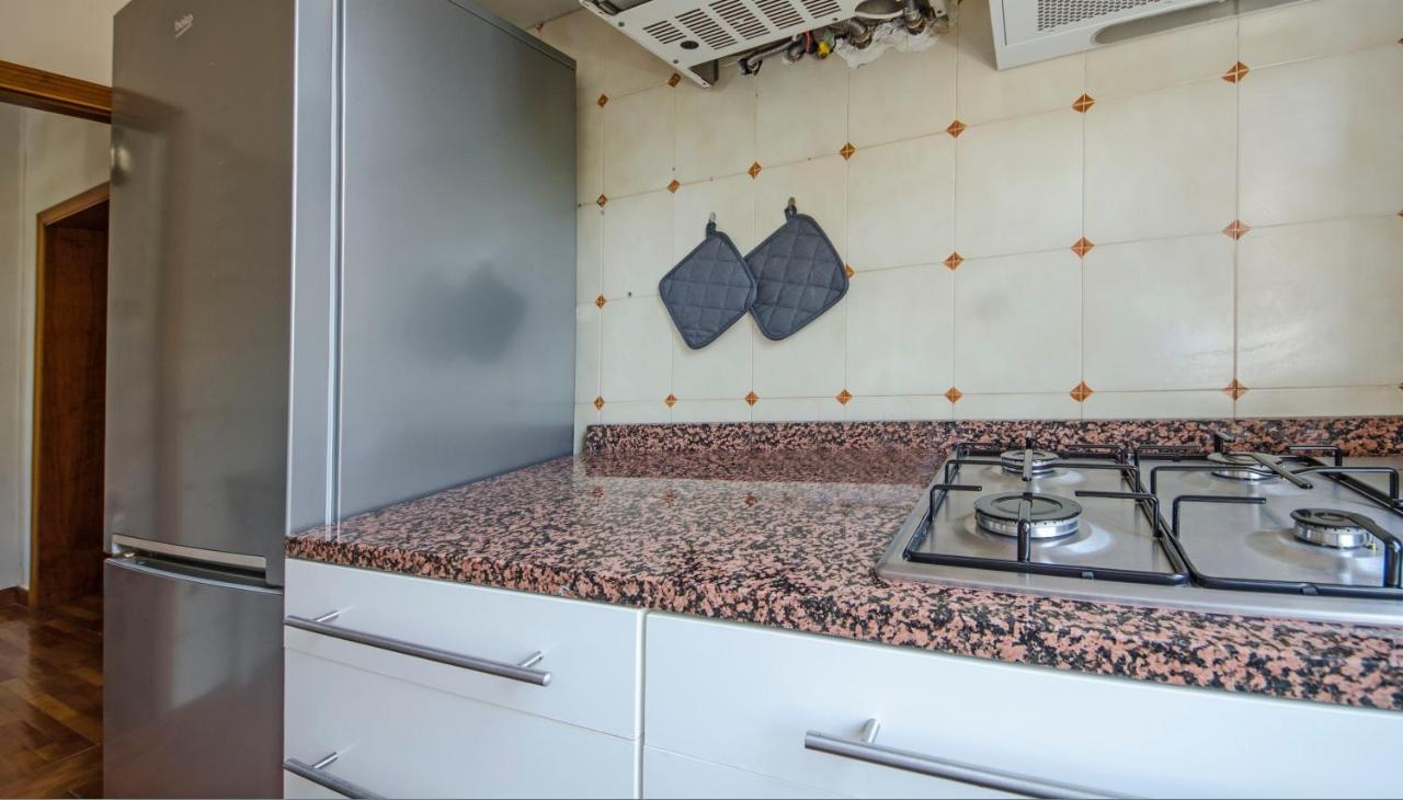 Casa Nisida Apartment เปซาโร ภายนอก รูปภาพ